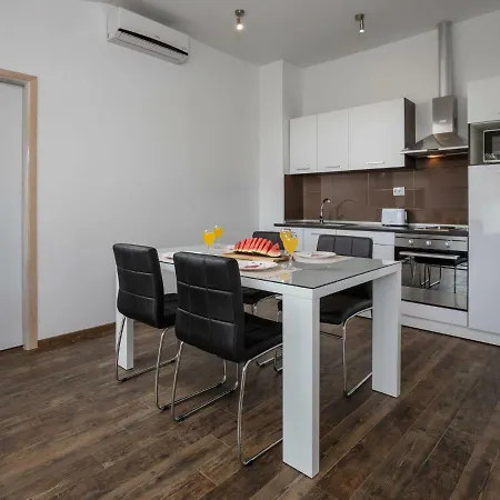 Apartment Gavric Loborika